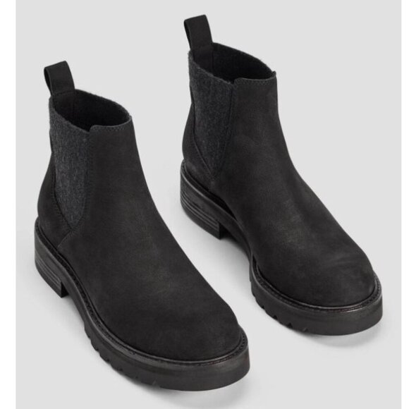 Eileen Fisher Black Ankle Boots Chelsea - Picture 1 of 10